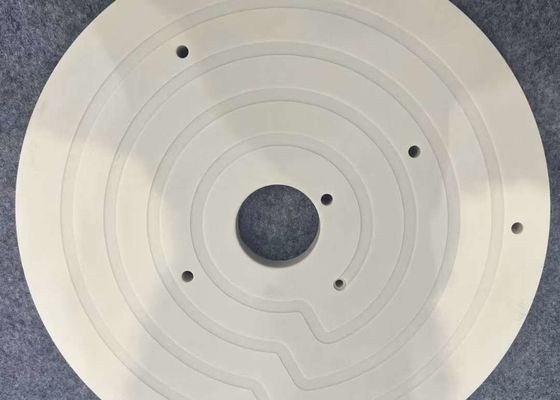 Düz yüzey kabalığı Dielektrik sabitli seramik substrat 8-9 10x10mm